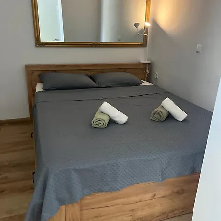 Noa - Designed Garden In The Center Apartman Kalamáta