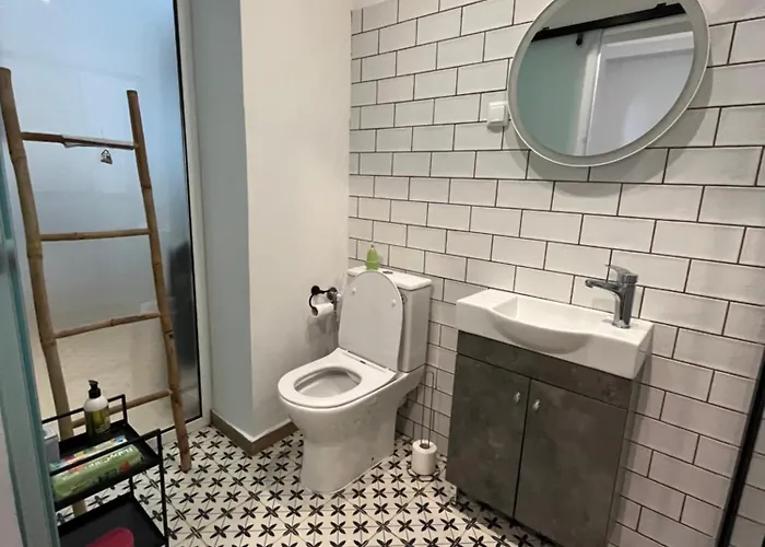 Noa - Designed Garden In The Center