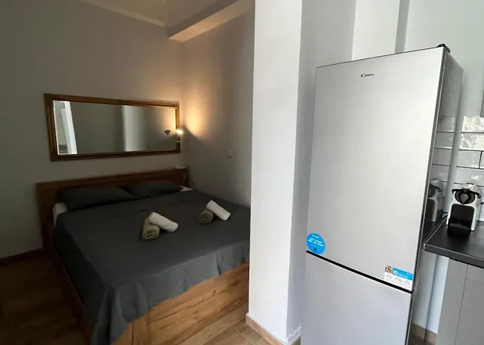 Noa - Designed Garden In The Center 아파트